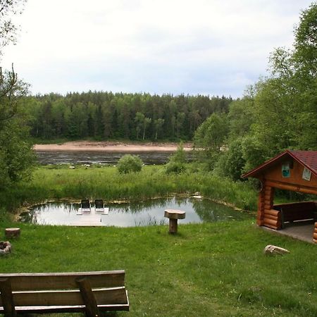 优普斯迪维塔斯公寓 Krāslava 外观 照片